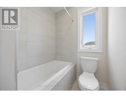 278 Walter English Drive, East Gwillimbury, ON L9N0Z4 Photo 27