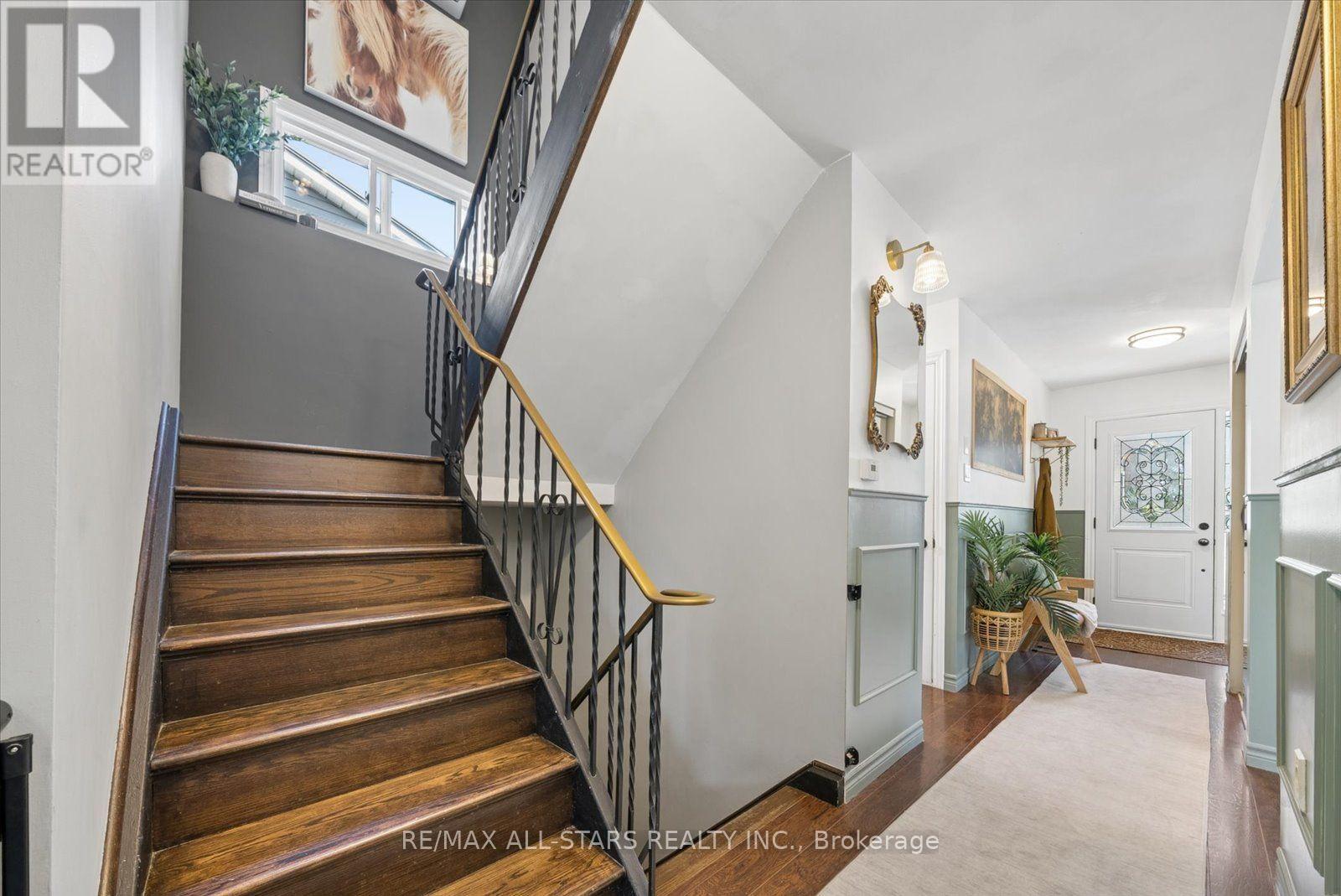 538 HIGHLAND CRESCENT - 23
