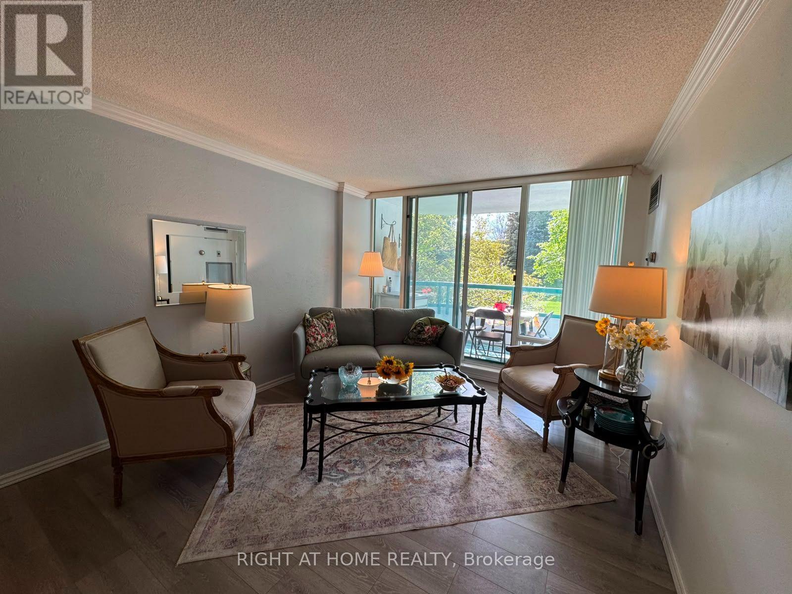 210 - 7250 YONGE STREET, Vaughan (Crestwood-Springfarm-Yorkhill) — photo 4