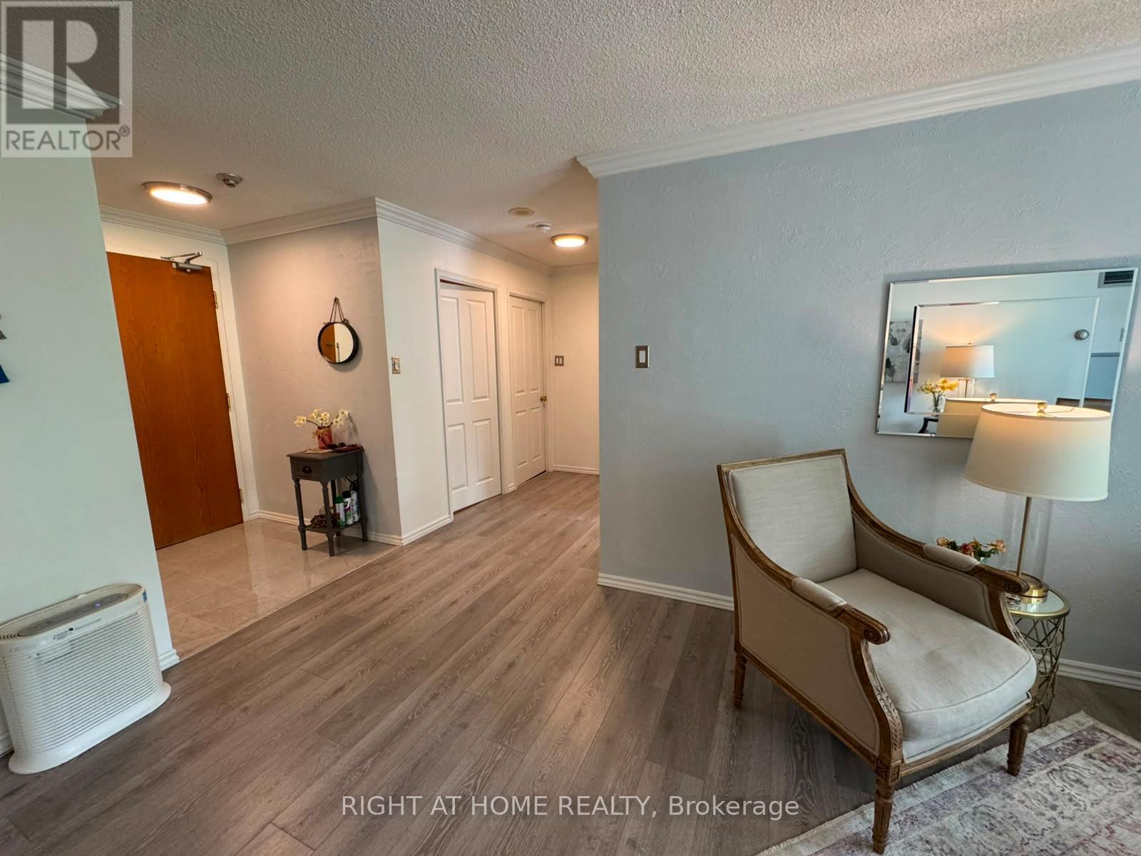 210 - 7250 YONGE STREET, Vaughan (Crestwood-Springfarm-Yorkhill) — photo 7