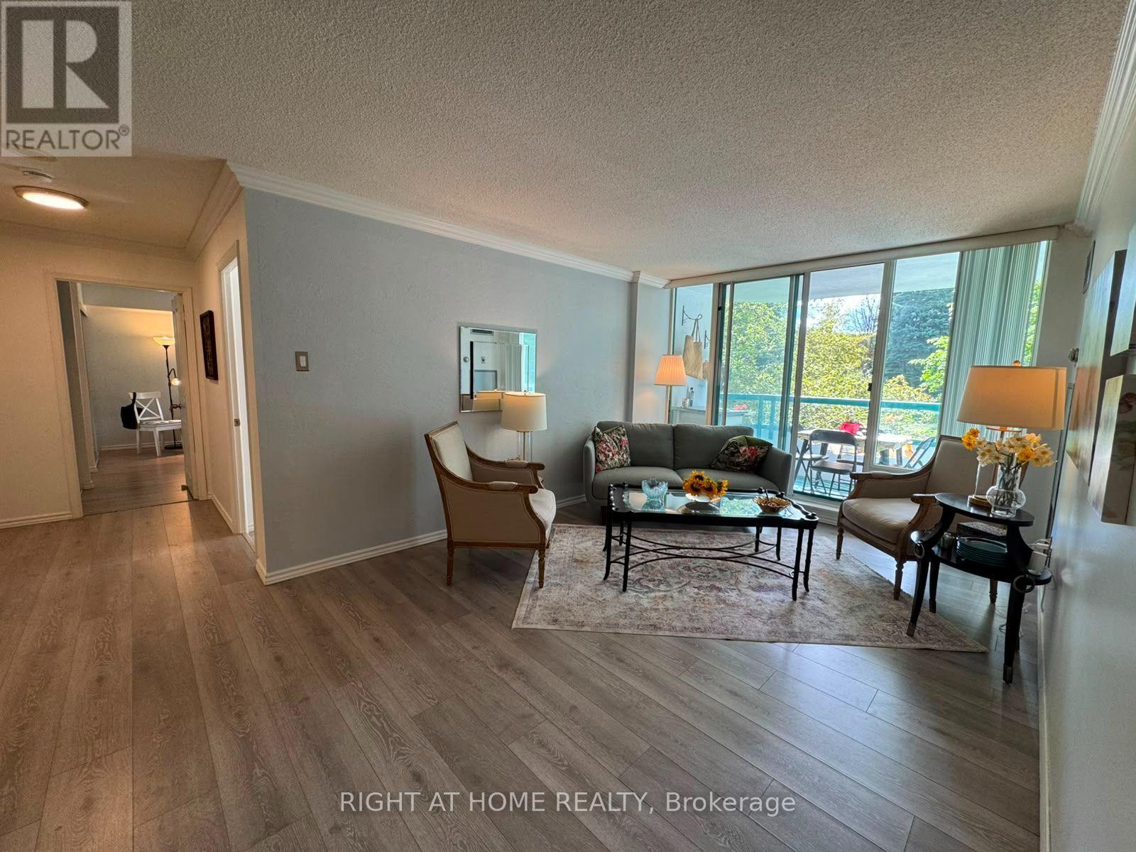 210 - 7250 YONGE STREET, Vaughan (Crestwood-Springfarm-Yorkhill) — photo 8