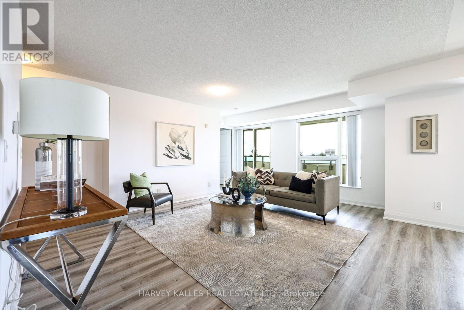 317 - 75 NORMAN BETHUNE AVENUE, Richmond Hill (Beaver Creek Business Park) — photo 11