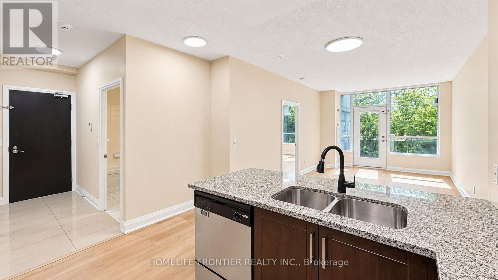 108 - 20 NORTH PARK ROAD, Vaughan (Beverley Glen) — photo 9