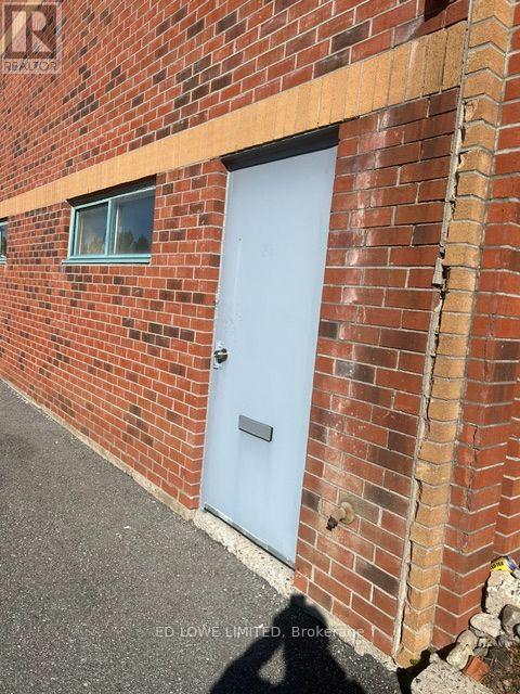 20 & 21 - 106 SAUNDERS ROAD, Barrie (400 East) — photo 2