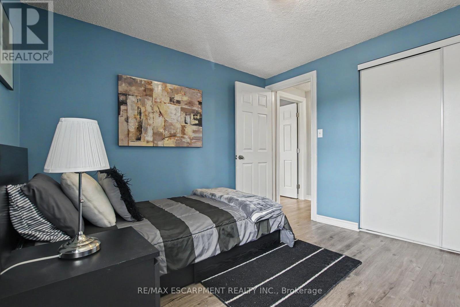 #4 661 FRANCIS ROAD - 19