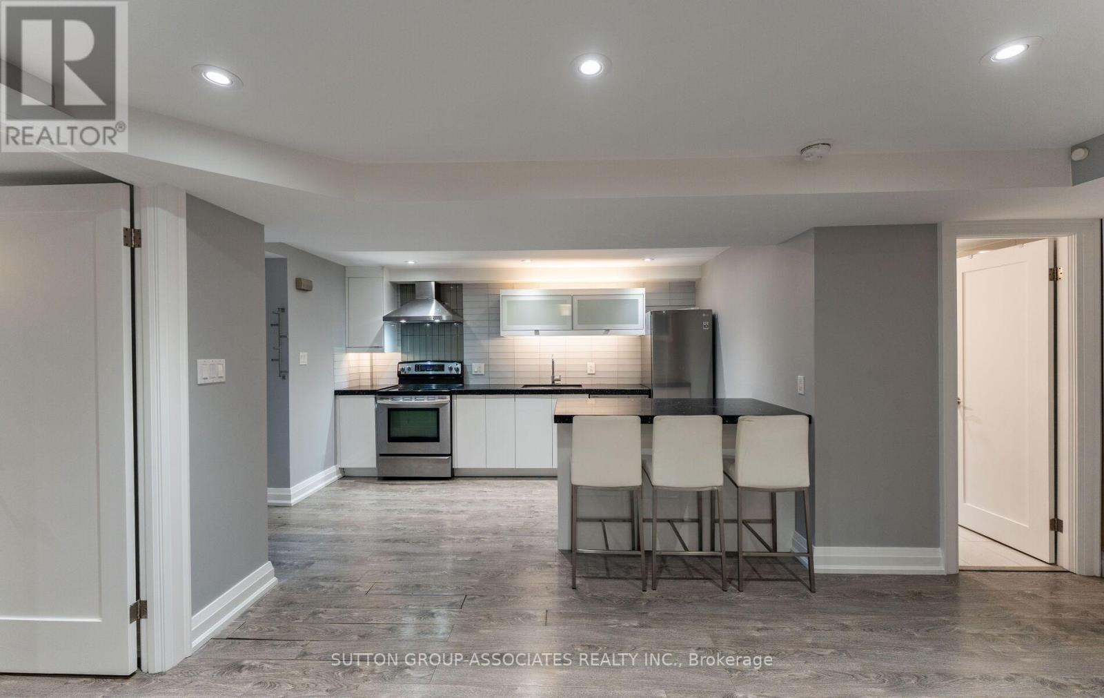 LOWER - 358 CONCORD AVENUE, Toronto (Dovercourt-Wallace Emerson-Junction)