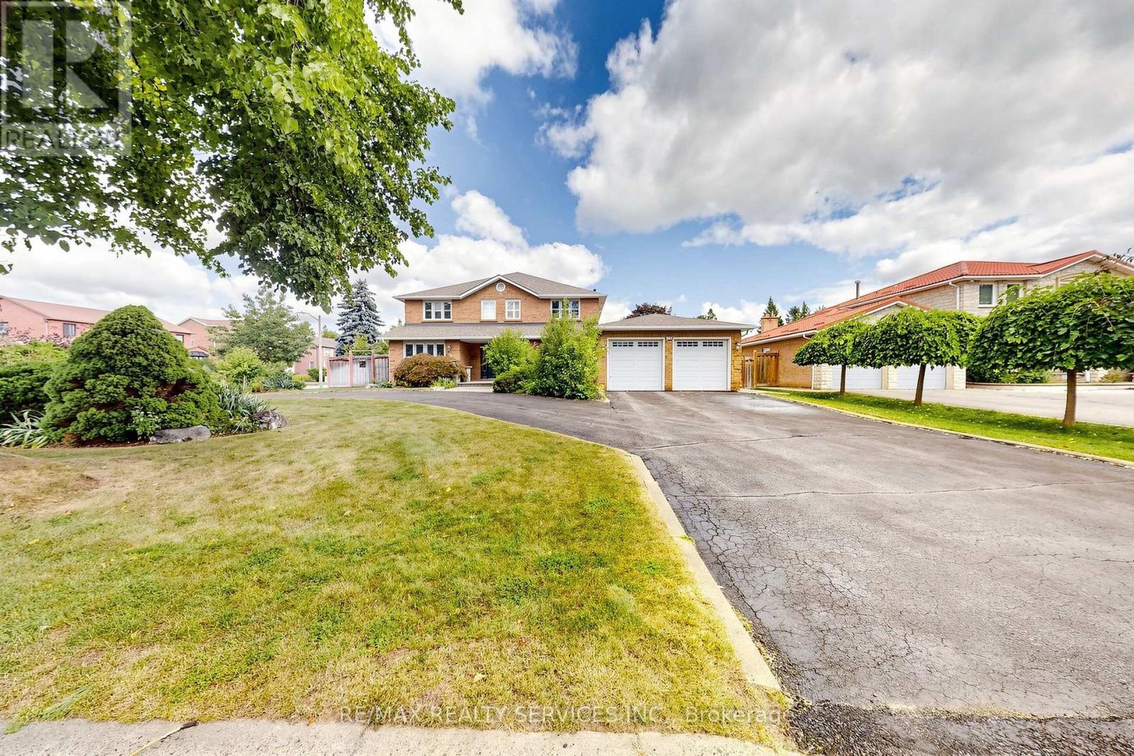 35 LINDEN CRESCENT, Brampton (Westgate) — photo 2