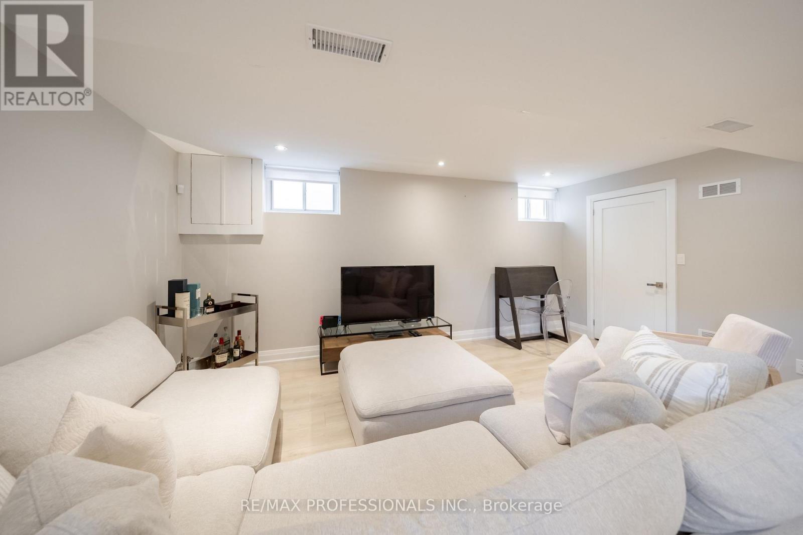 103 WEST DEANE PARK DRIVE - 29