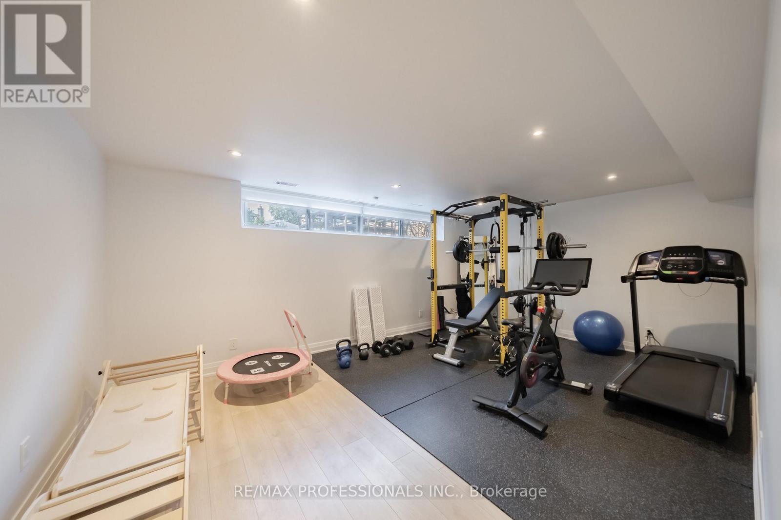 103 WEST DEANE PARK DRIVE - 33