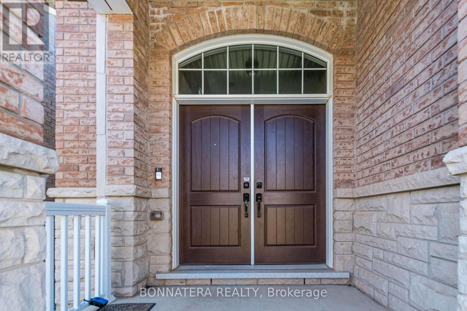 3136 ERNEST APPELBE BOULEVARD, Oakville (GO Glenorchy) — photo 2