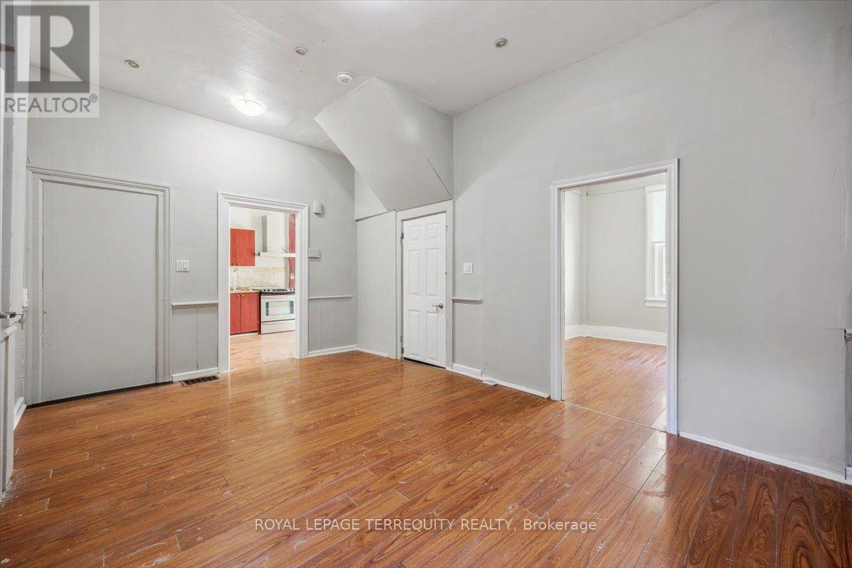 1 - 164 MAIN STREET N, Brampton (Brampton North) — photo 12