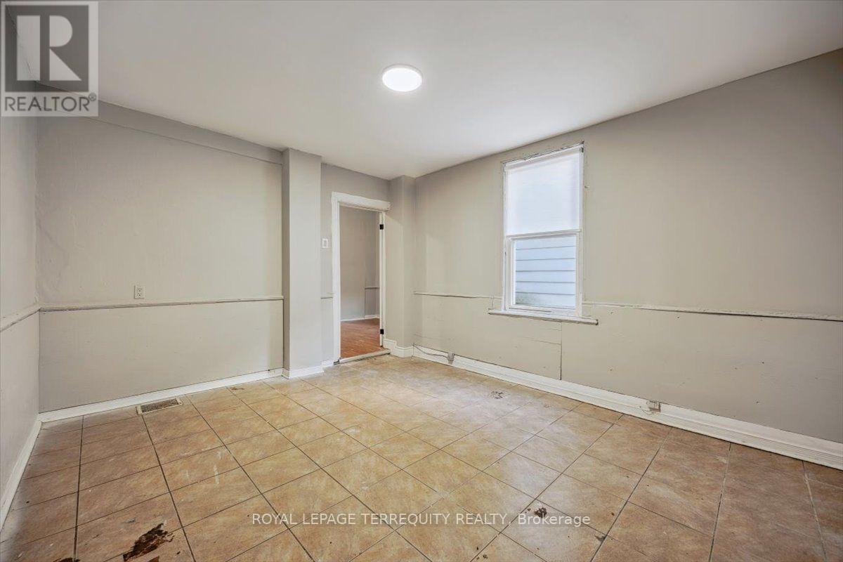 1 - 164 MAIN STREET N, Brampton (Brampton North) — photo 6
