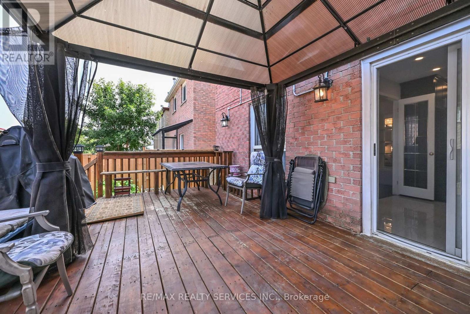 67 SANDMERE AVENUE - 31