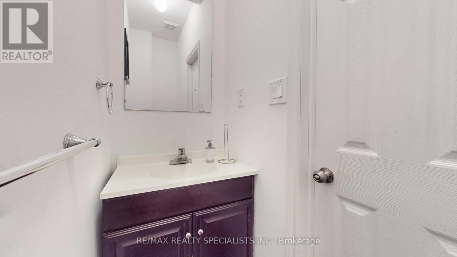 13 LEDGEROCK ROAD - 19