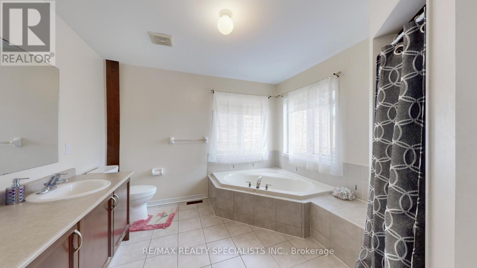 13 LEDGEROCK ROAD - 26
