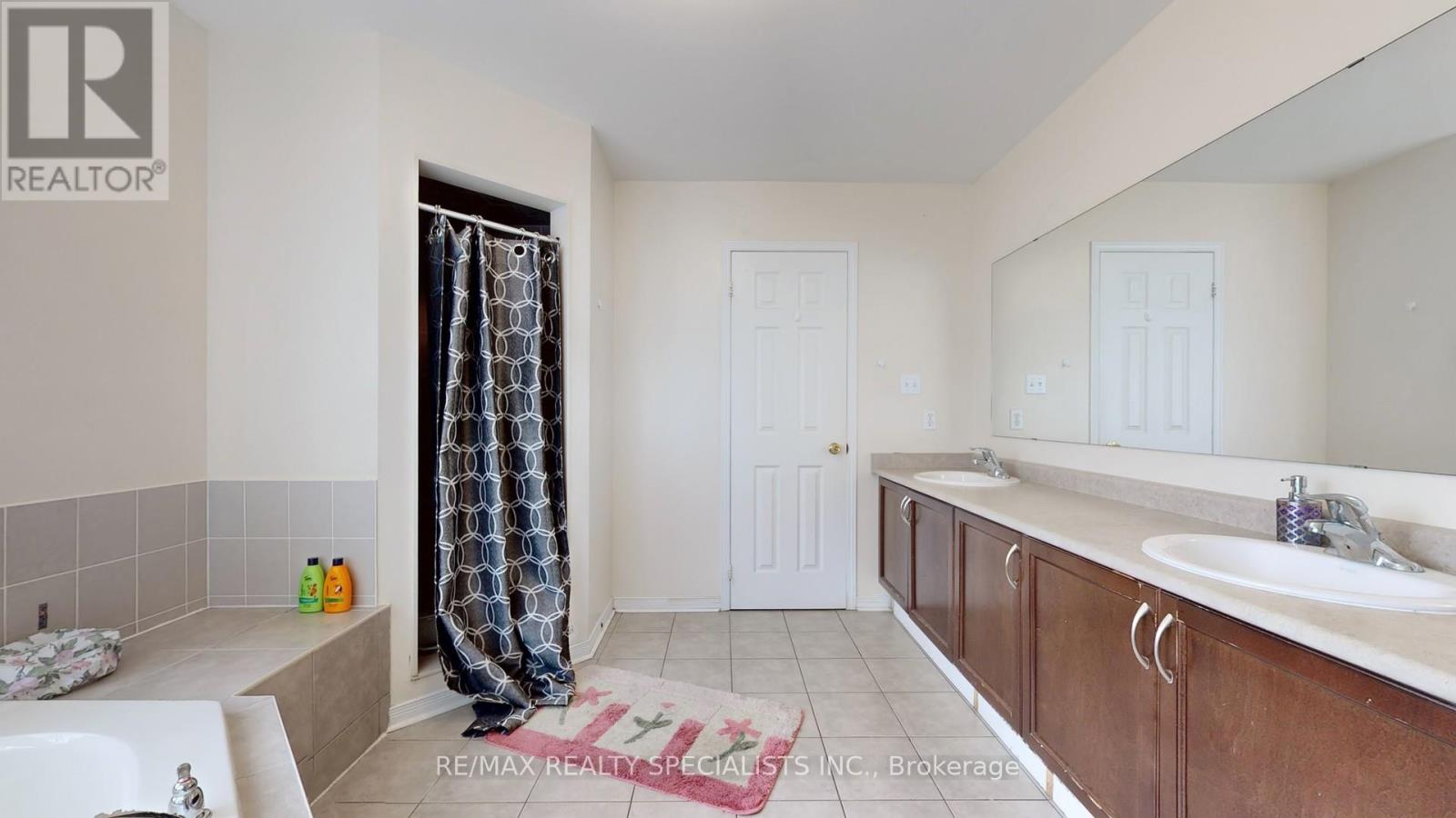 13 LEDGEROCK ROAD - 27