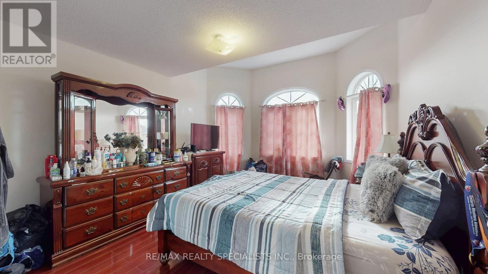 13 LEDGEROCK ROAD - 29