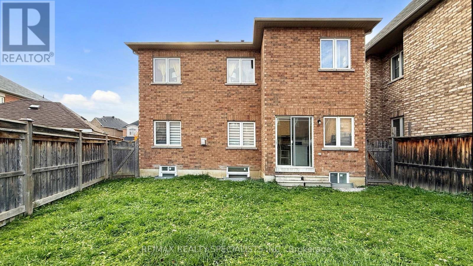 13 LEDGEROCK ROAD - 38