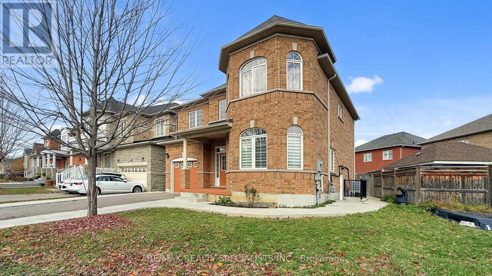 13 LEDGEROCK ROAD - 41