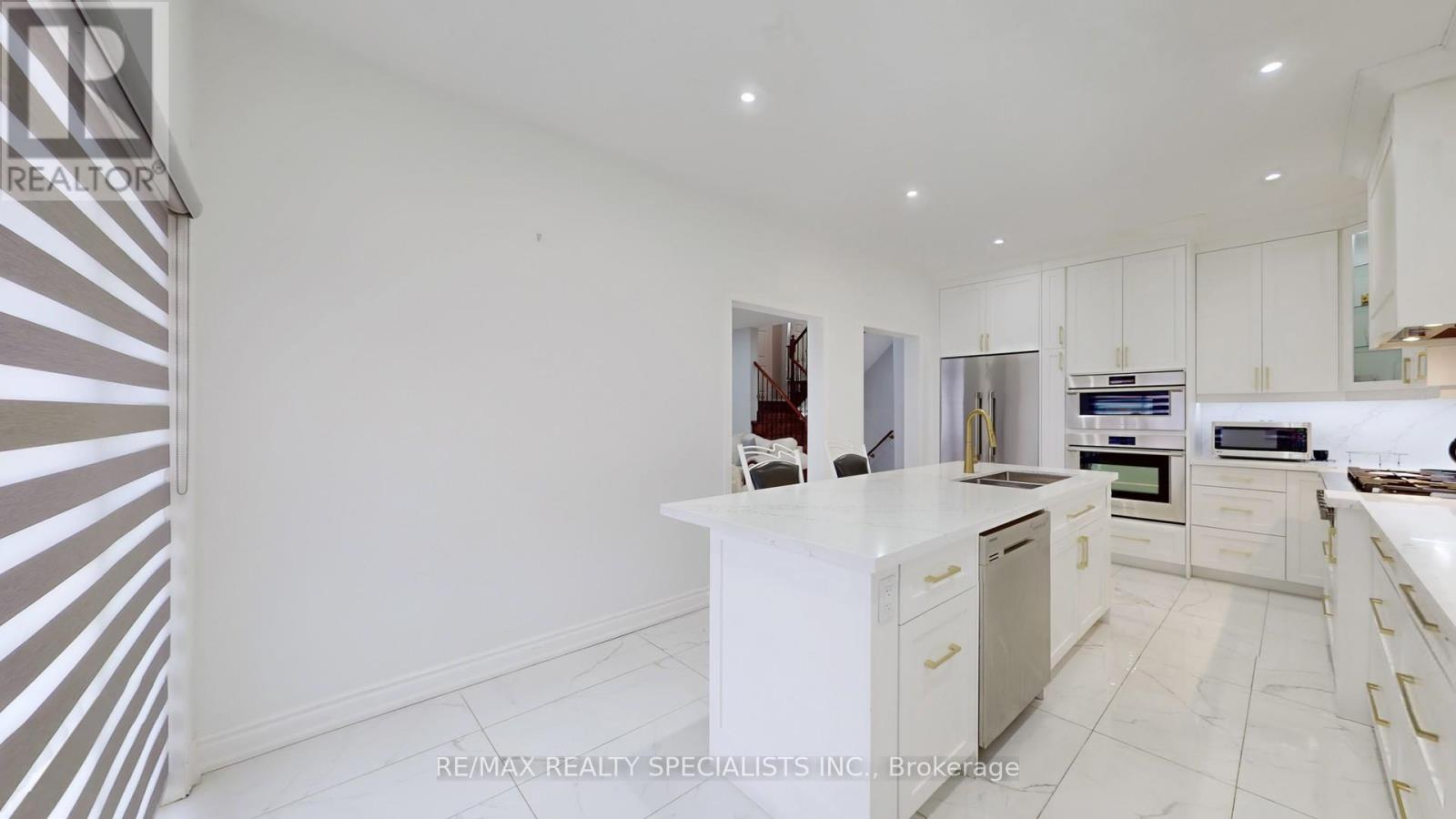 13 LEDGEROCK ROAD - 9