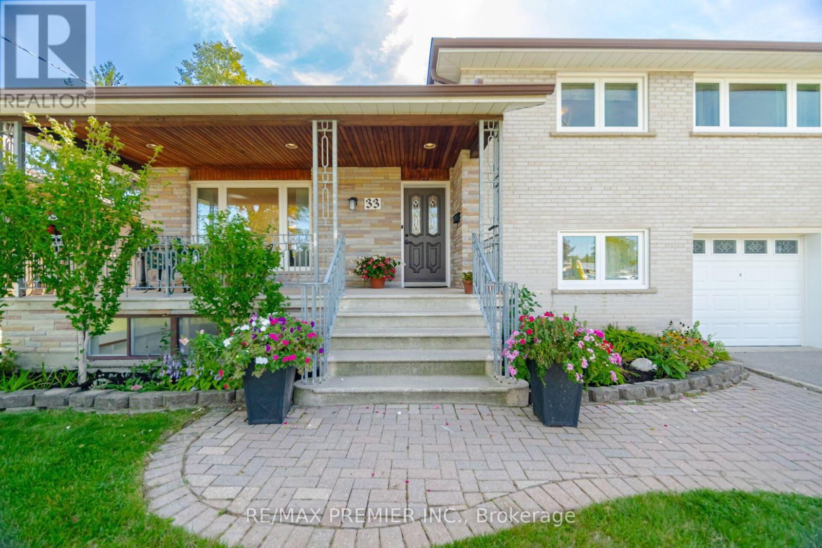 33 BELLEGLADE COURT, Toronto (Humbermede) — photo 5