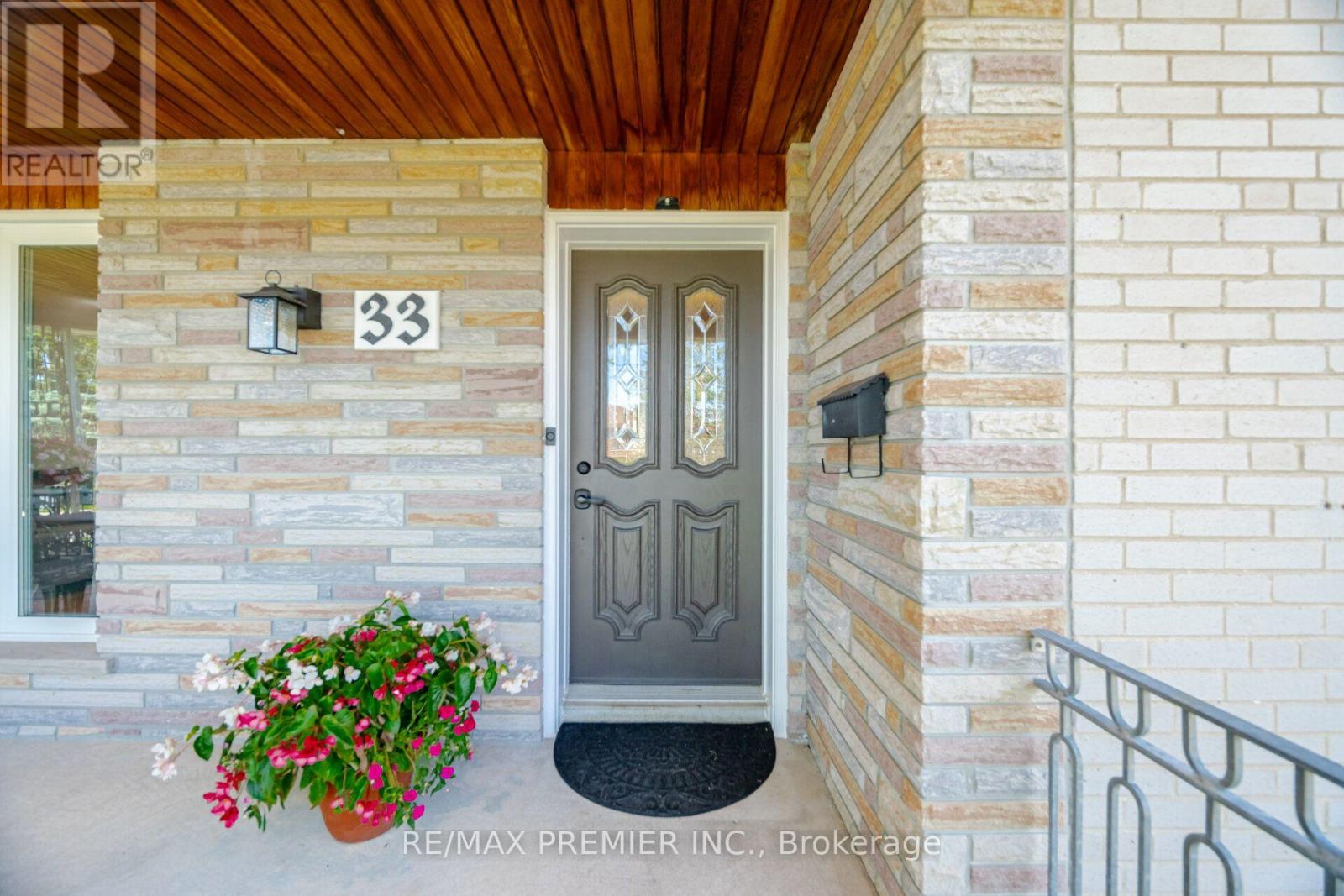 33 BELLEGLADE COURT, Toronto (Humbermede) — photo 8