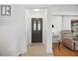 Laundry room - 33 Belleglade Court, Toronto, ON M9M2W3 Photo 9