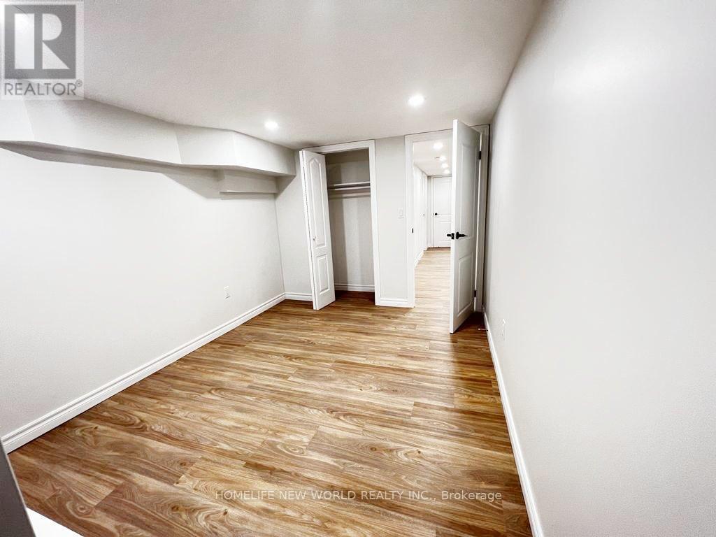 LOWER - 3 ROBLOCKE AVENUE, Toronto (Dovercourt-Wallace Emerson-Junction) — photo 4