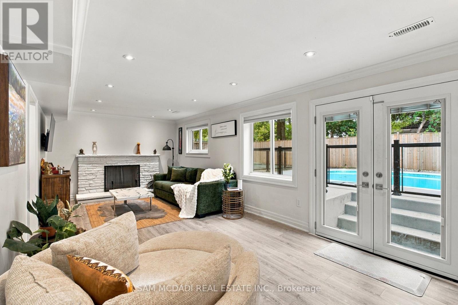 2009 DELANEY DRIVE - 20