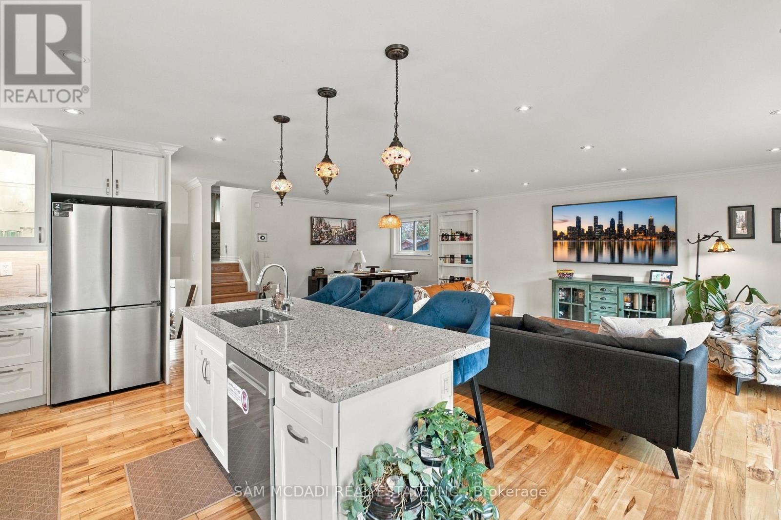 2009 DELANEY DRIVE, Mississauga (Clarkson) — photo 3