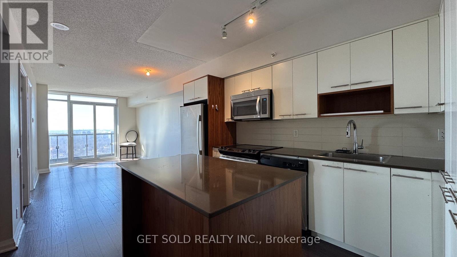 2708 - 5 VALHALLA INN ROAD, Toronto (Islington-City Centre West)