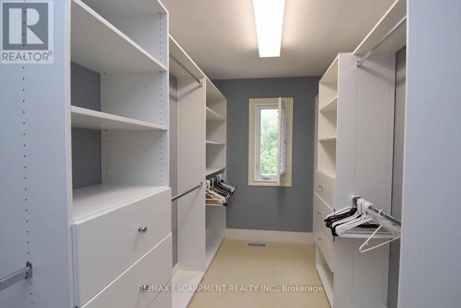 715 BATEMAN COURT - 31
