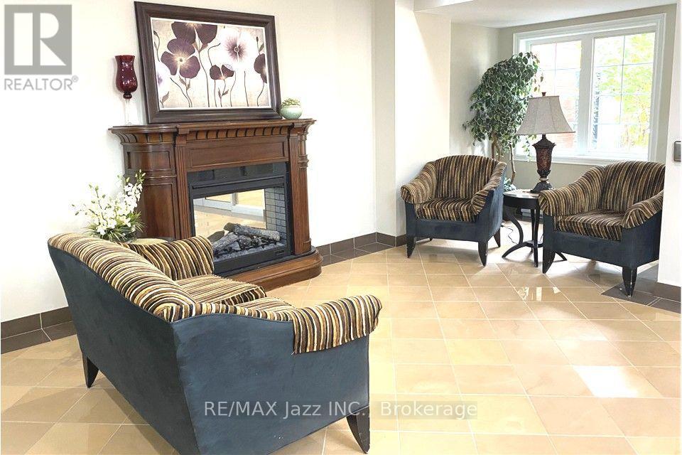 #102 61 CLARINGTON BOULEVARD - Image 6