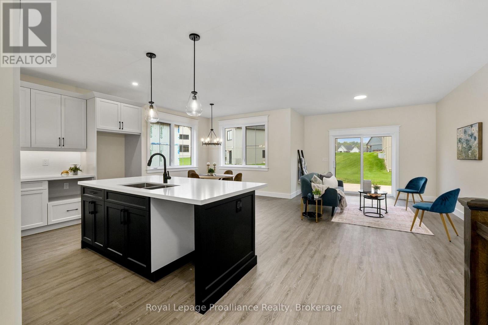 12 GREENFIELD DRIVE - 17