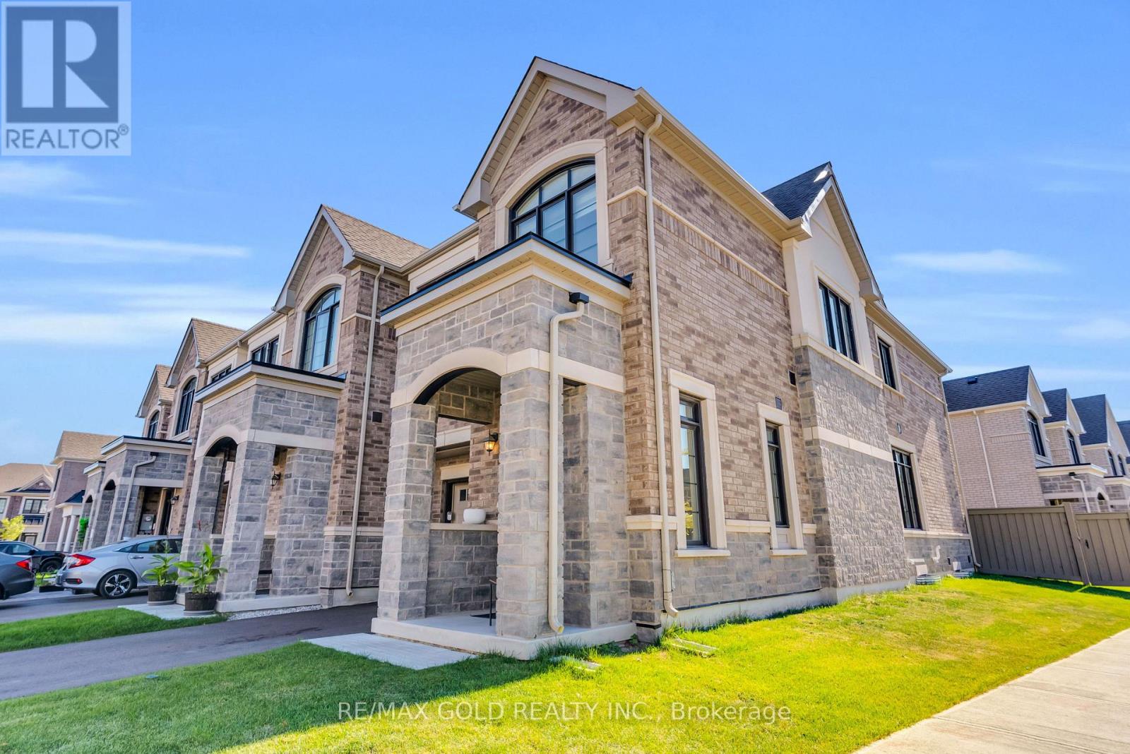 472 CELANDINE TERRACE - 2
