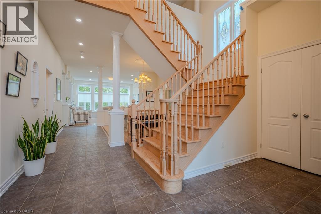 79 MOORLAND Crescent, Ancaster — photo 4