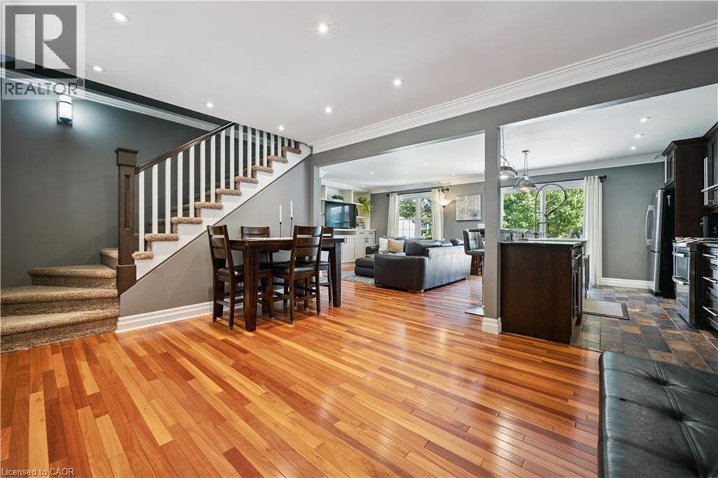 1039 MOLESWORTH Street, Wellesley — photo 5