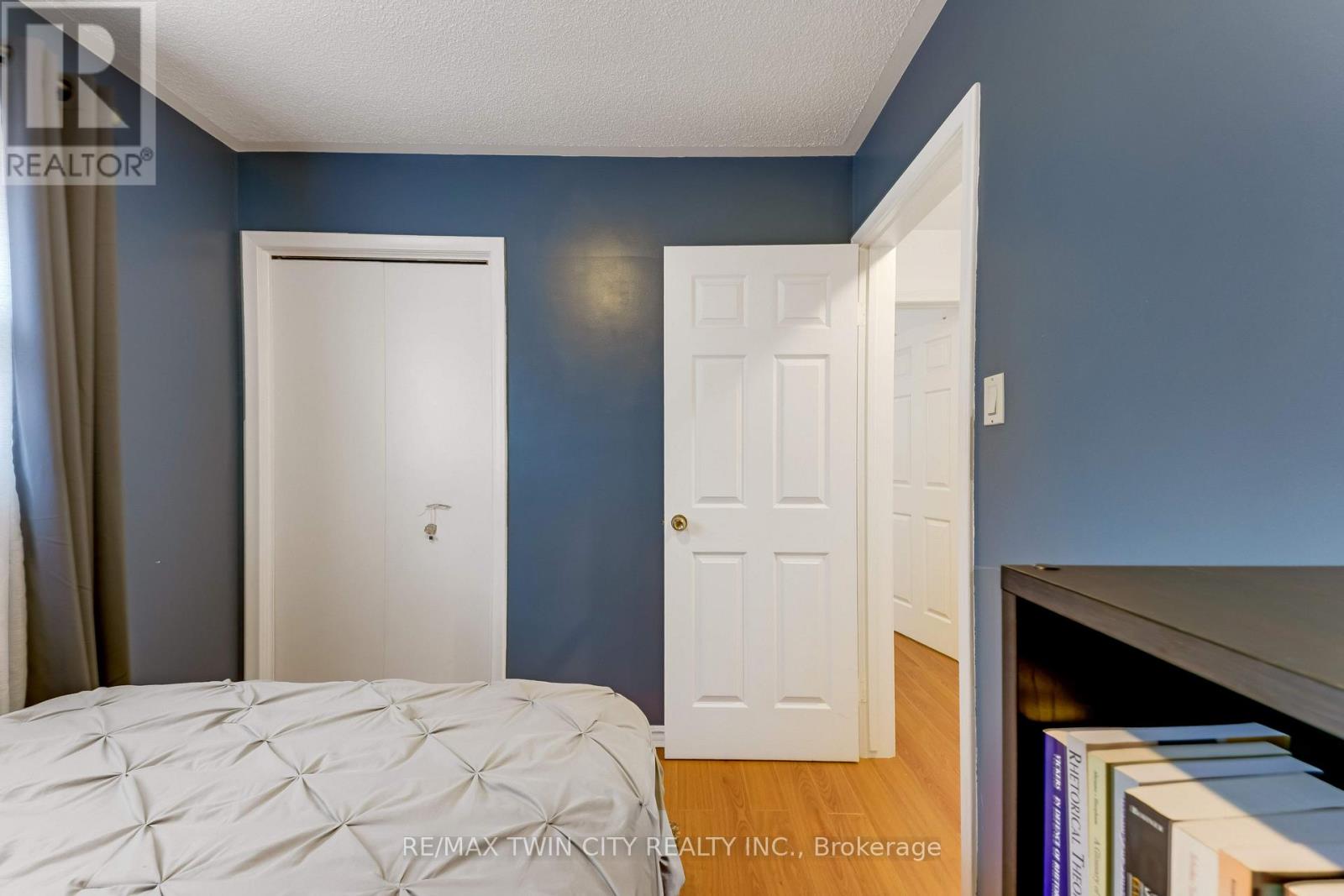 49 CARNABY CRESCENT - 15
