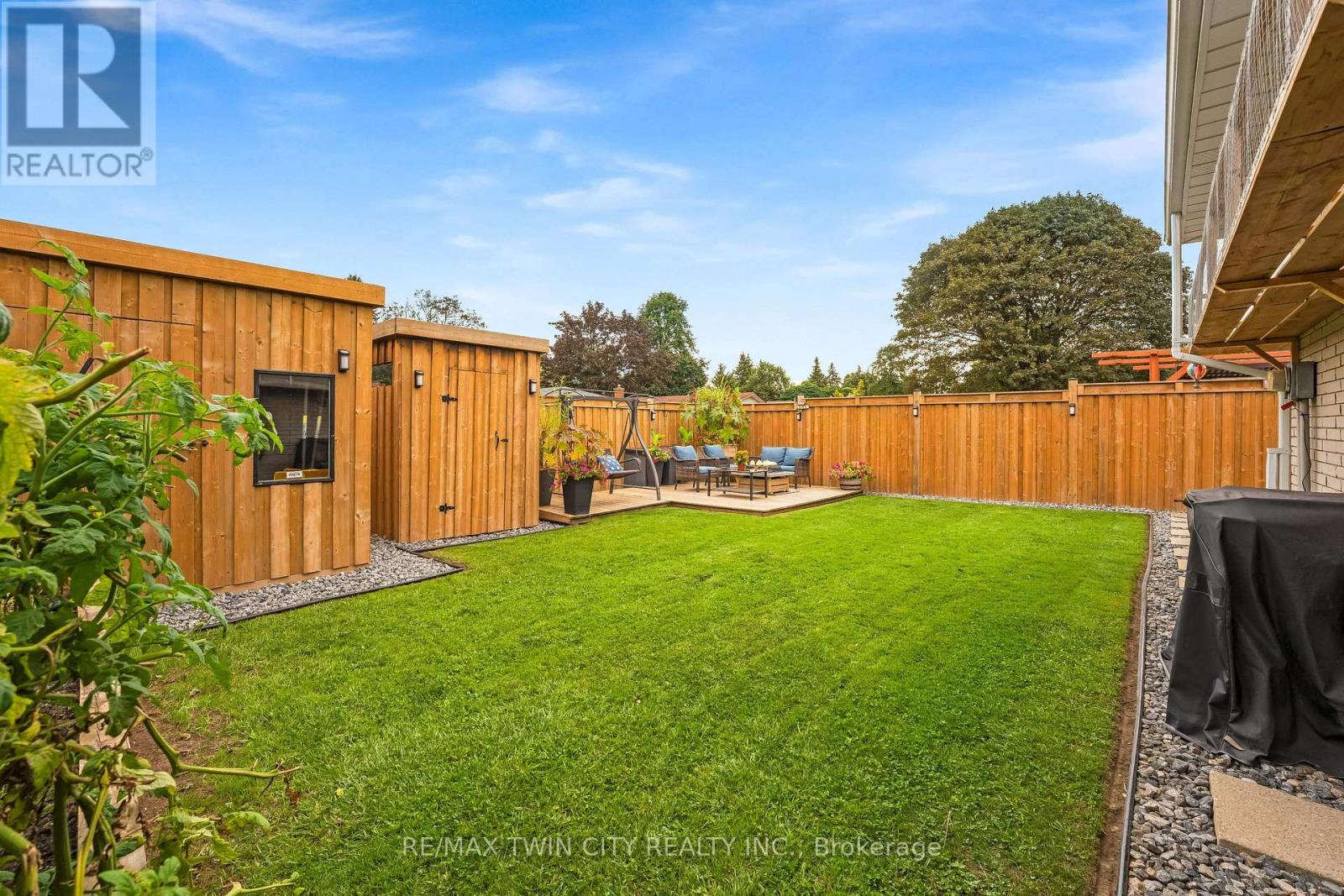49 CARNABY CRESCENT - 38