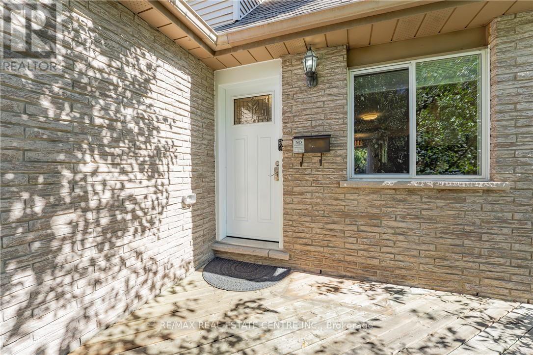 34 CAMROSE COURT - 6