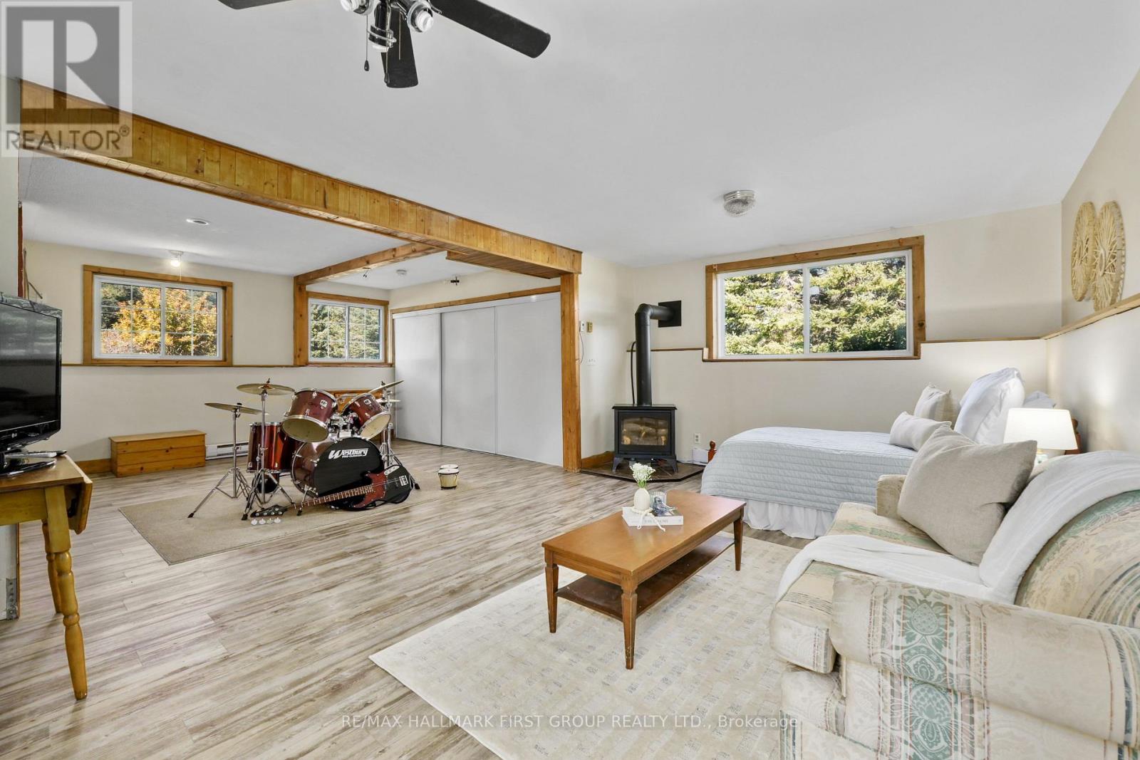141 CEDAR LANE - Image 28