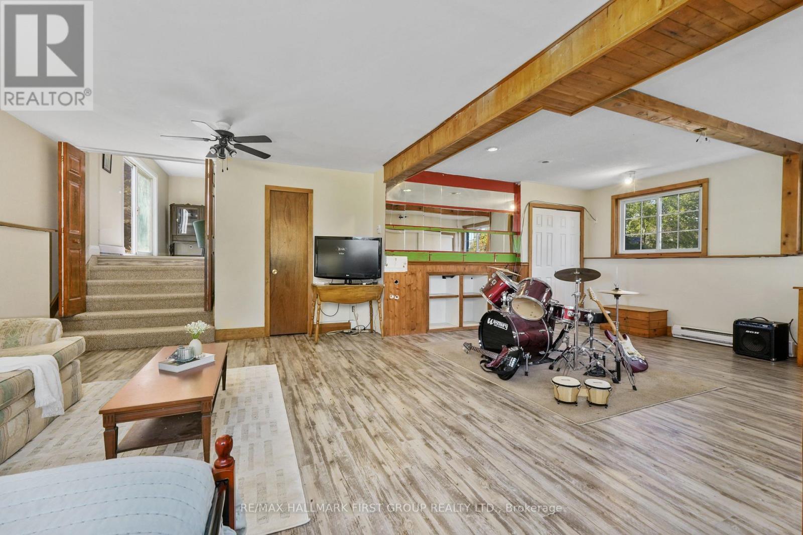 141 CEDAR LANE - 29