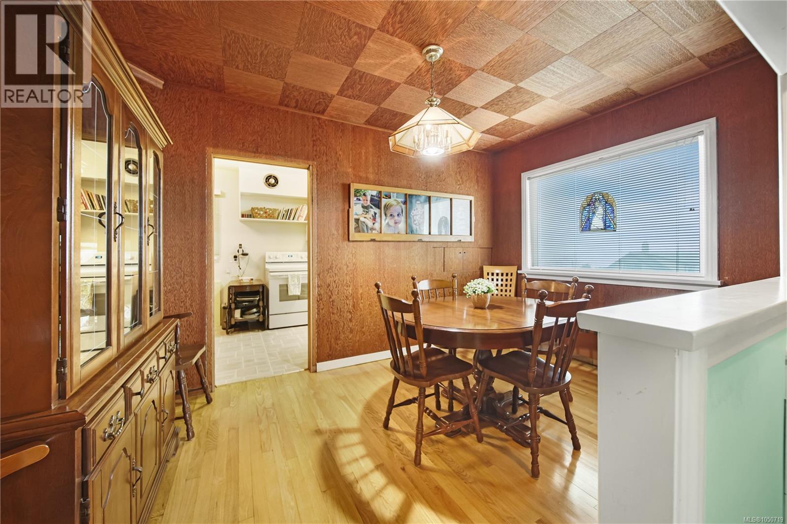 2955 6th Ave - 12