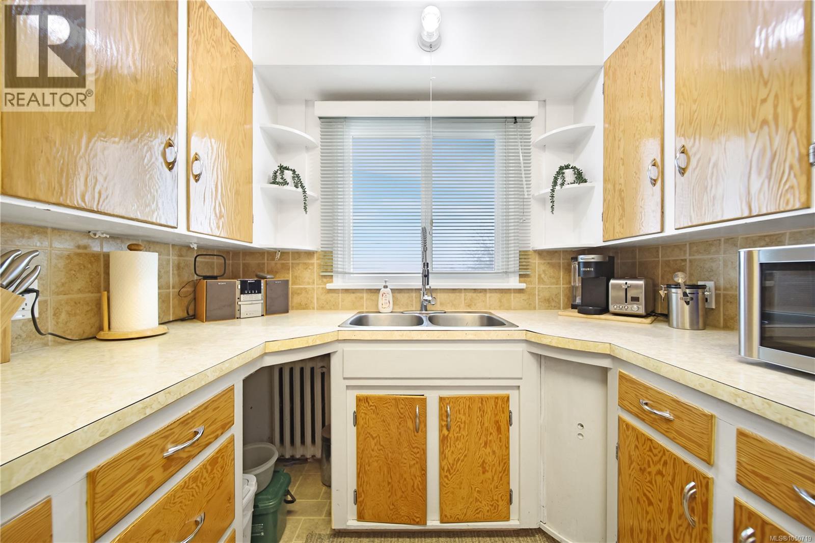 2955 6th Ave - 13