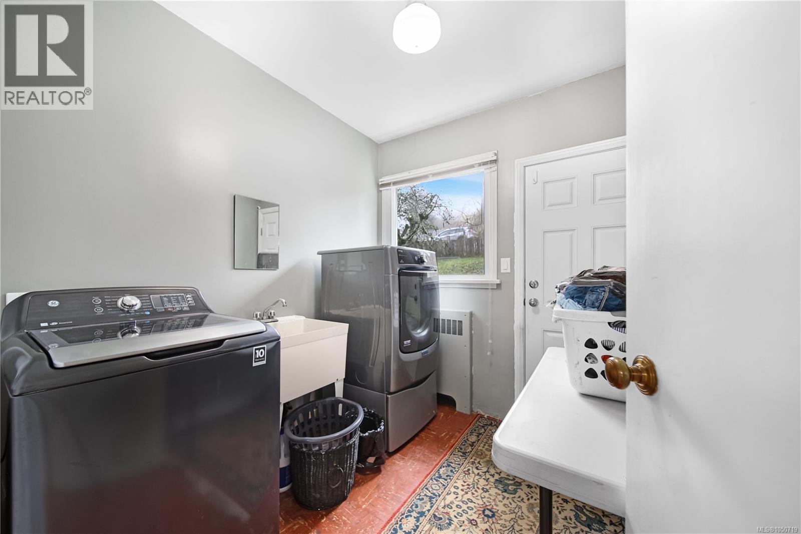2955 6th Ave - 20