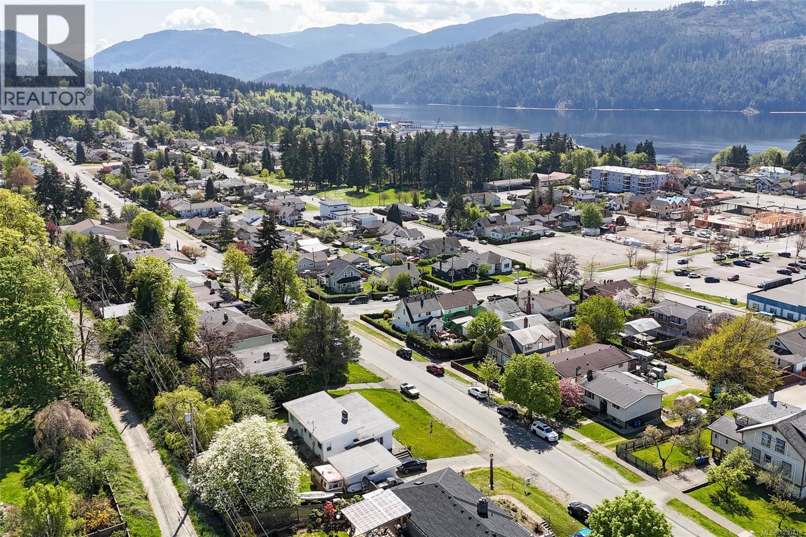 2955 6th Ave - 27