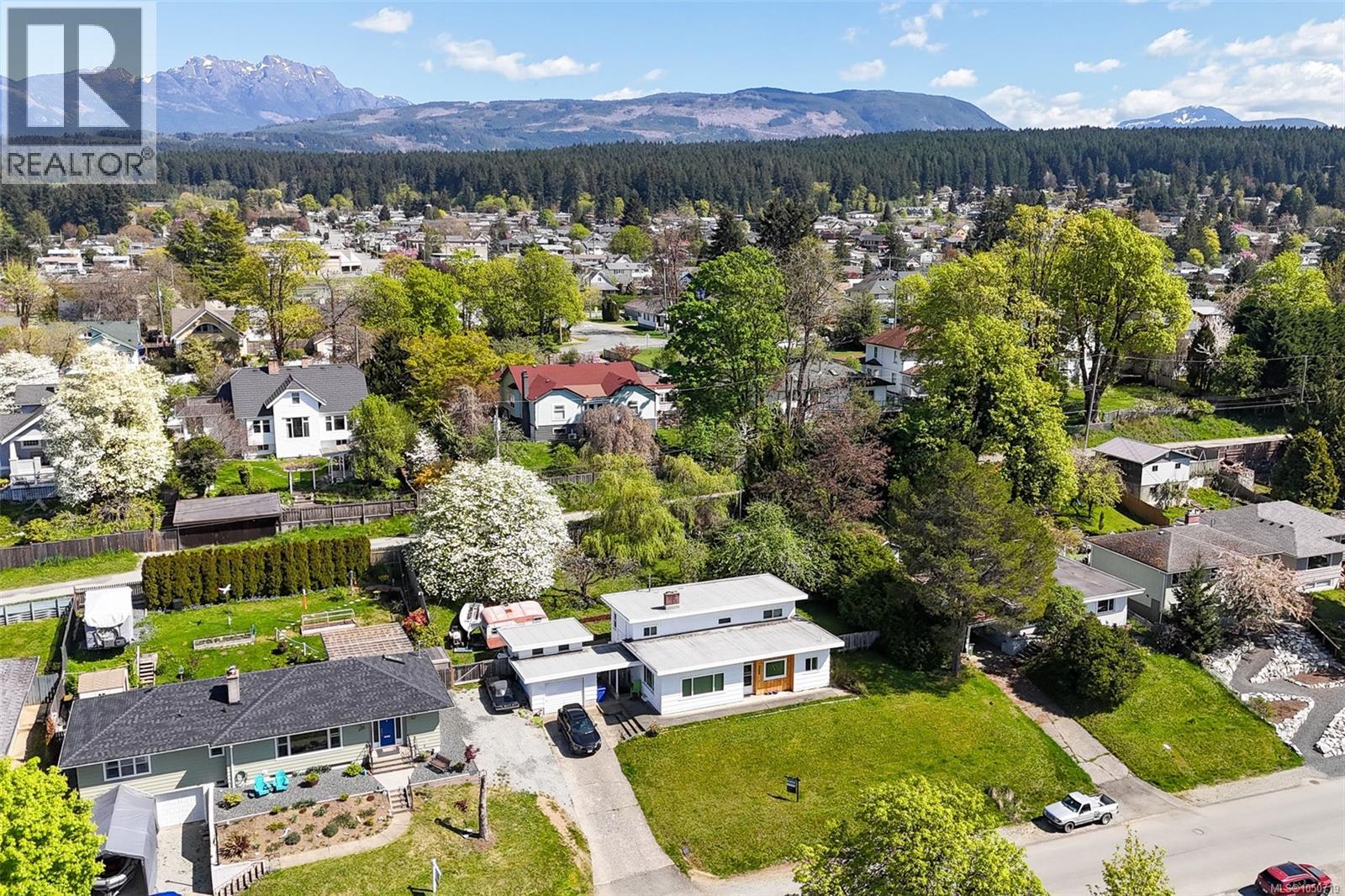 2955 6th Ave - 4