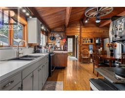 2310 Seabank Rd, Courtenay, BC V9J1Y2 Photo 13