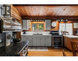 2310 Seabank Rd, Courtenay, BC V9J1Y2 Photo 15