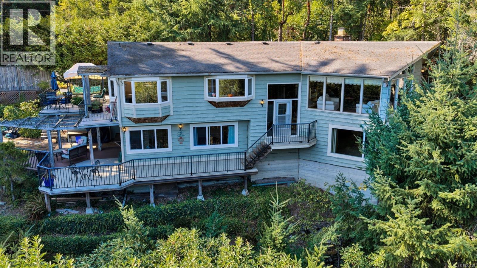 6693 Genoa Bay Rd - 13